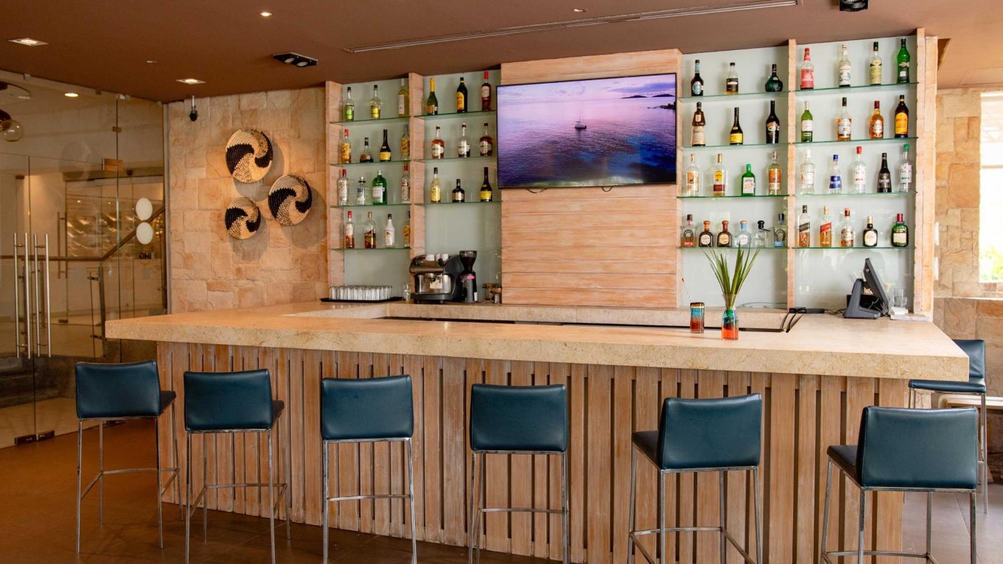 Holiday Inn Acapulco La Isla By Ihg Exterior photo